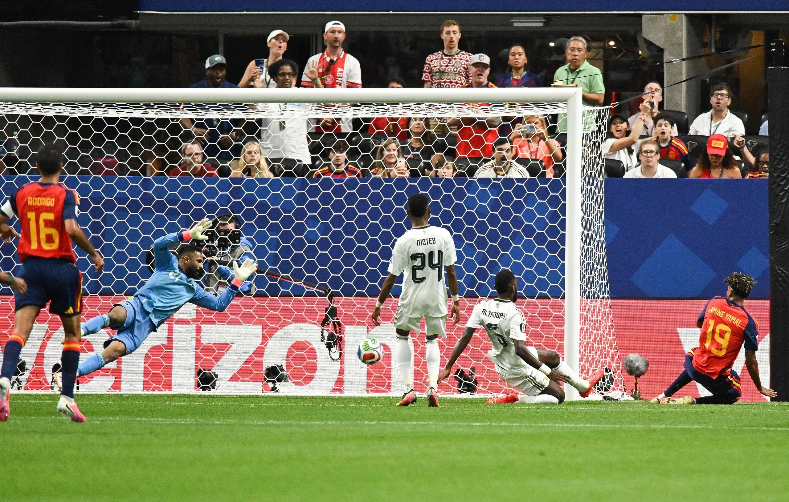 Lamine Yamal scores Spain’s first goal against Saudi Arabia.