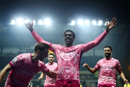 Touré célèbre un but marqué par Norwich Touré célèbre un but marqué par Norwich