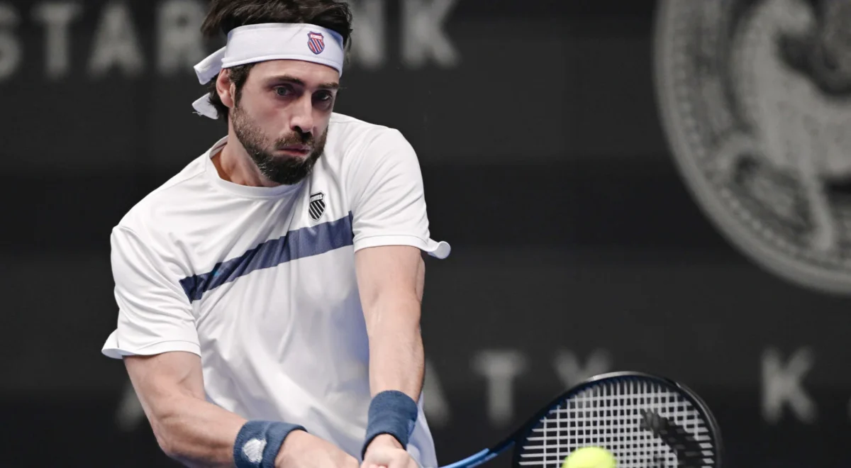 Basilashvili-QF-almaty.webp Qualifier Basilashvili turns back the clock to stun Tsitsipas and reach Almaty final
