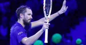 Medvedev peut reprendre la cinquième place à Turin, de Minaur attend Cobolli ou Berrettini